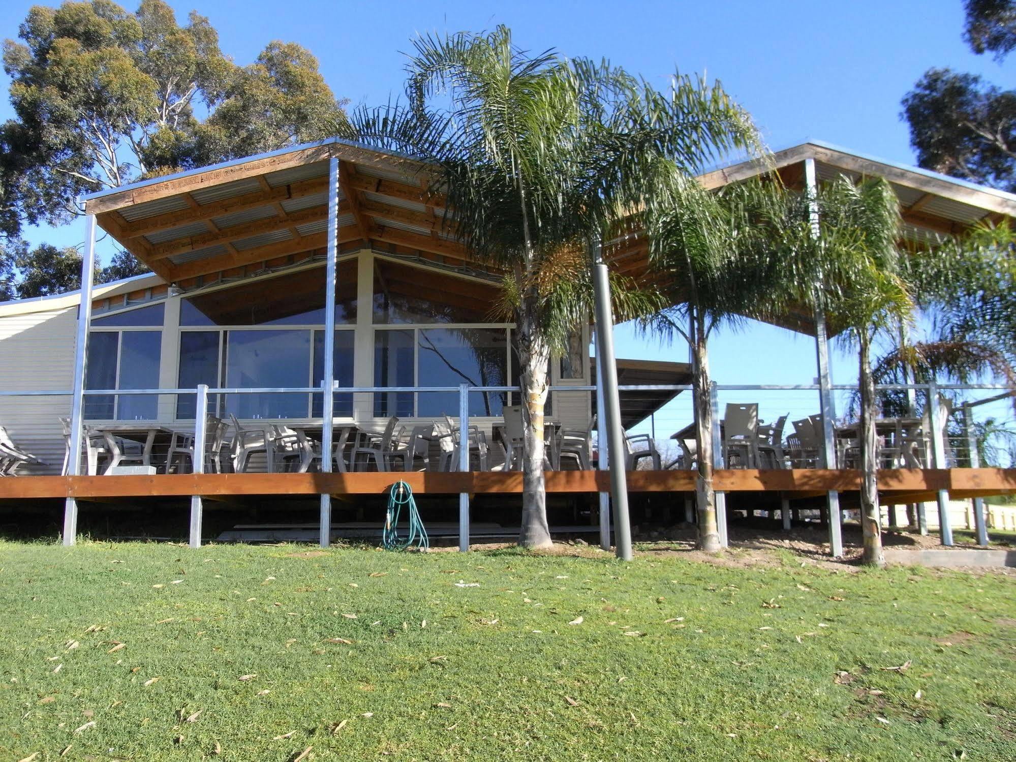 Discovery Parks - Lake Hume, New South Wales Exterior photo
